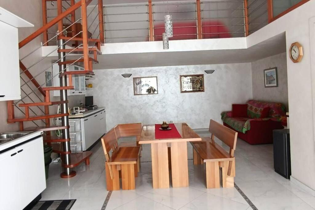 Casa Vacanza Raggio Di Sole Giovinazzo Exterior foto